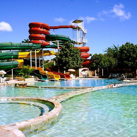 Diroma Resort Com Um Dia No Acqua Park Калдас-Новас Экстерьер фото