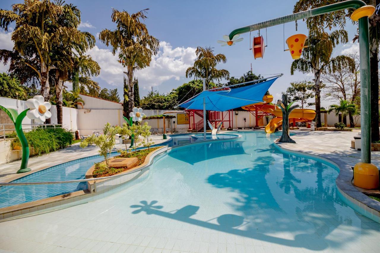Diroma Resort Com Um Dia No Acqua Park Калдас-Новас Экстерьер фото