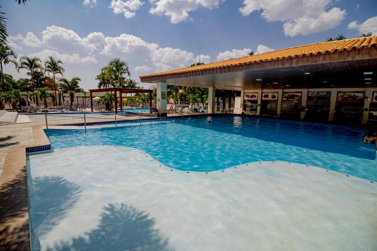 Diroma Resort Com Um Dia No Acqua Park Калдас-Новас Экстерьер фото