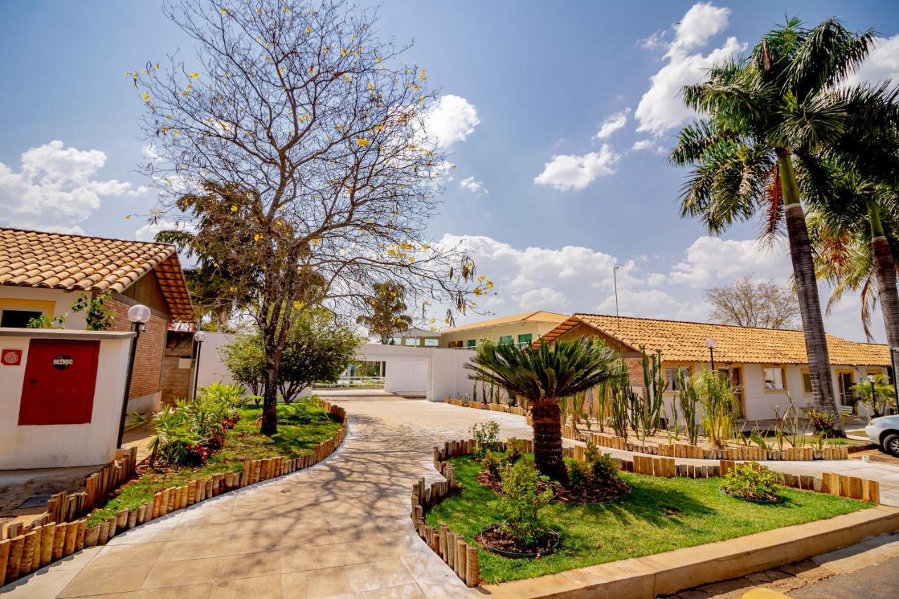 Diroma Resort Com Um Dia No Acqua Park Калдас-Новас Экстерьер фото