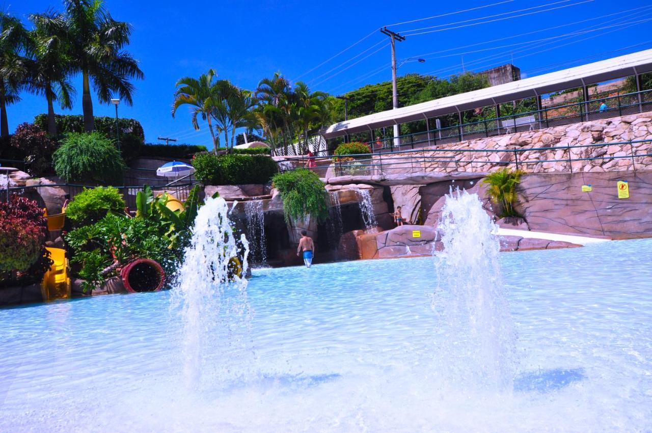 Diroma Resort Com Um Dia No Acqua Park Калдас-Новас Экстерьер фото
