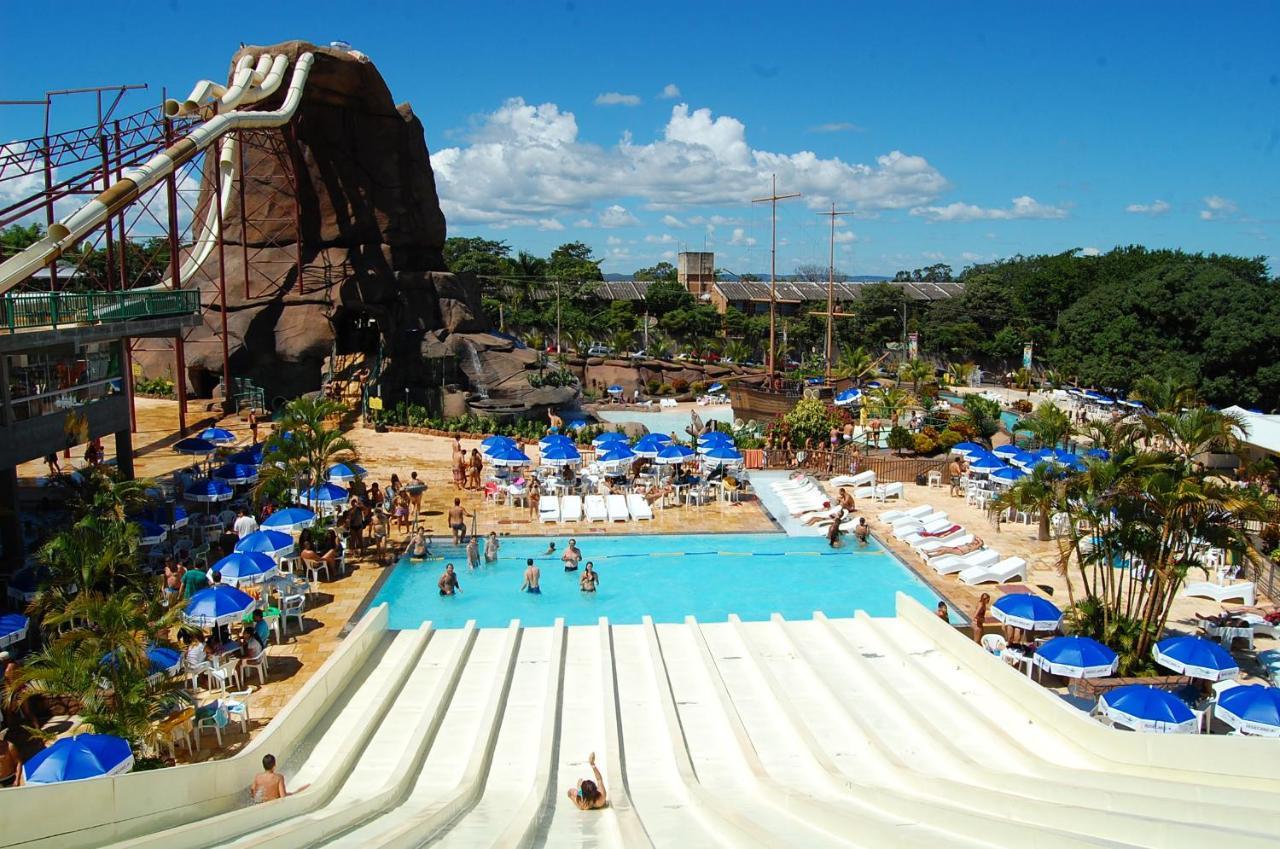Diroma Resort Com Um Dia No Acqua Park Калдас-Новас Экстерьер фото