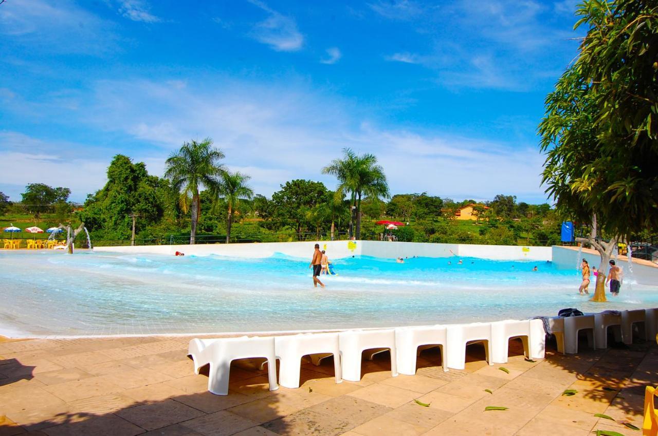 Diroma Resort Com Um Dia No Acqua Park Калдас-Новас Экстерьер фото